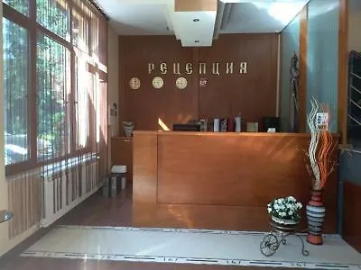 и 