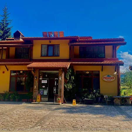 Hotel и 